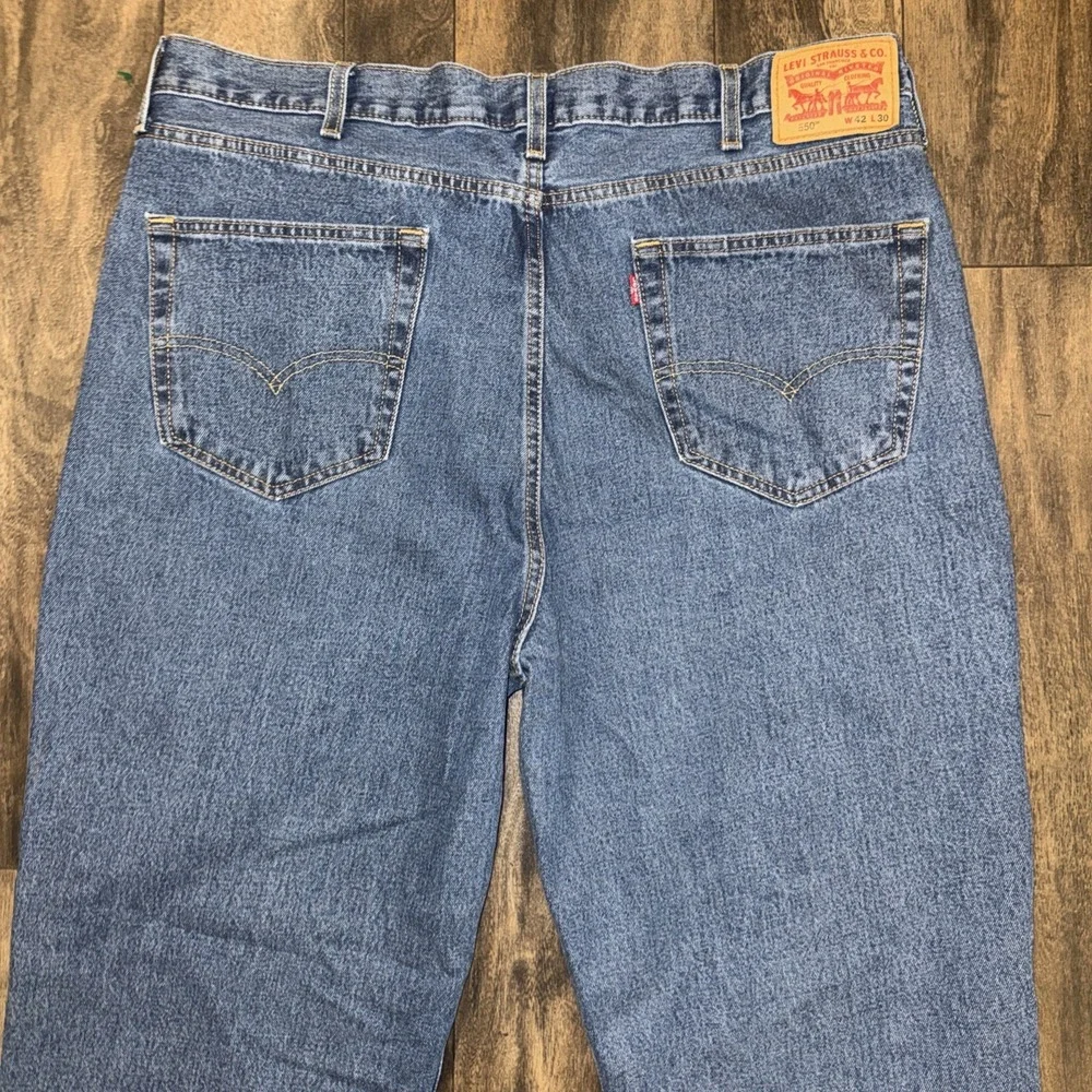 Levi's 550 Relaxed‎ Fit Straight Leg Dark Wash Denim Jeans Men's Size 42x30